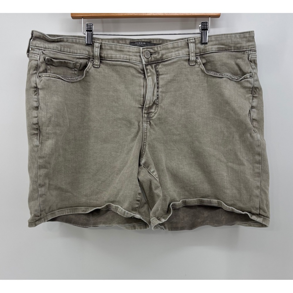 Torrid Mid-Rise Mid Short Women's 20 Gray Green Vintage Stretch Mid-Rise